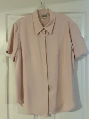 Norm Thompson Pink Silk Short Sleeve Button Up Blouse